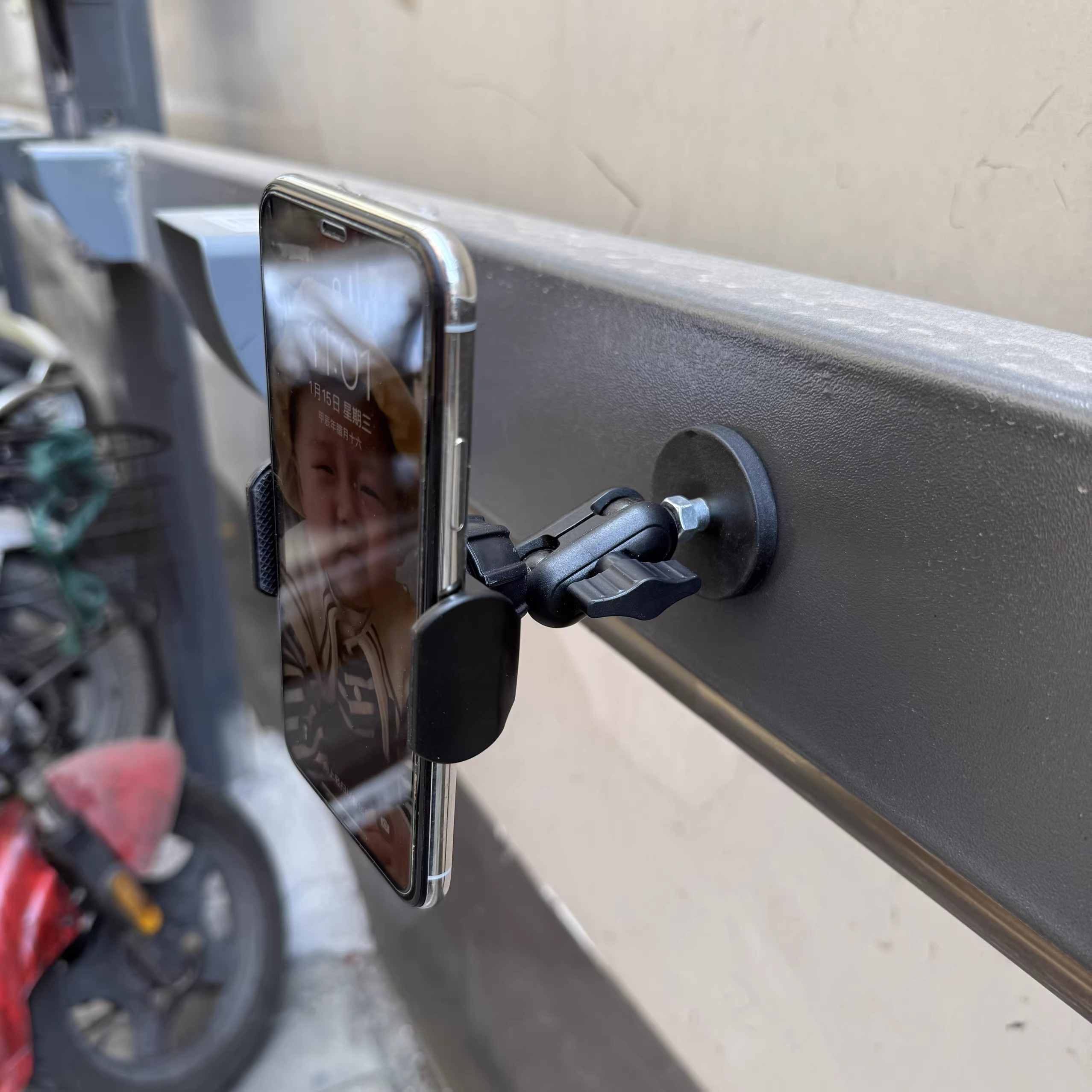 Powerful N52 Magnet Phone Clip - Outdoor Power 'Hose' 评论和价格